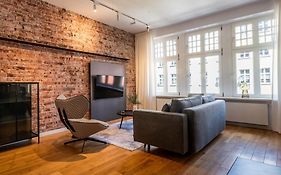 Apartamenty-Wroc Ksiecia Witolda By The River
